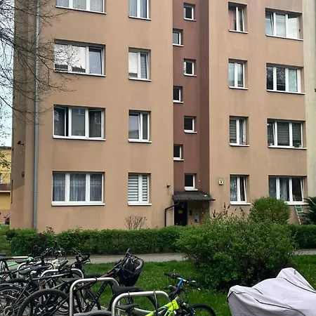 Nowoczesny *